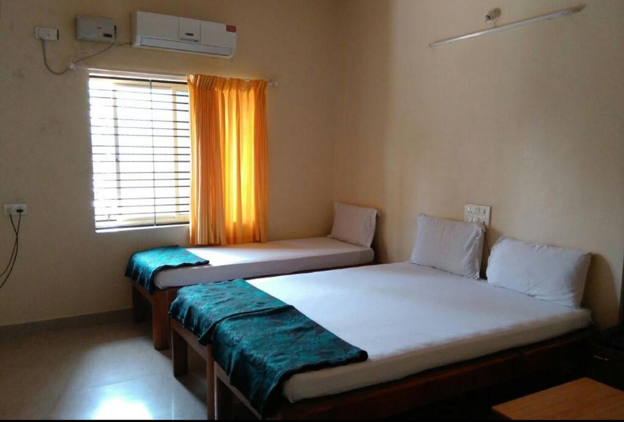 Dhenu Atithya Hotel Māvalli Exterior foto